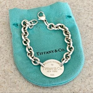 Tiffany & Co bracelet... Fantastic condition!!!!